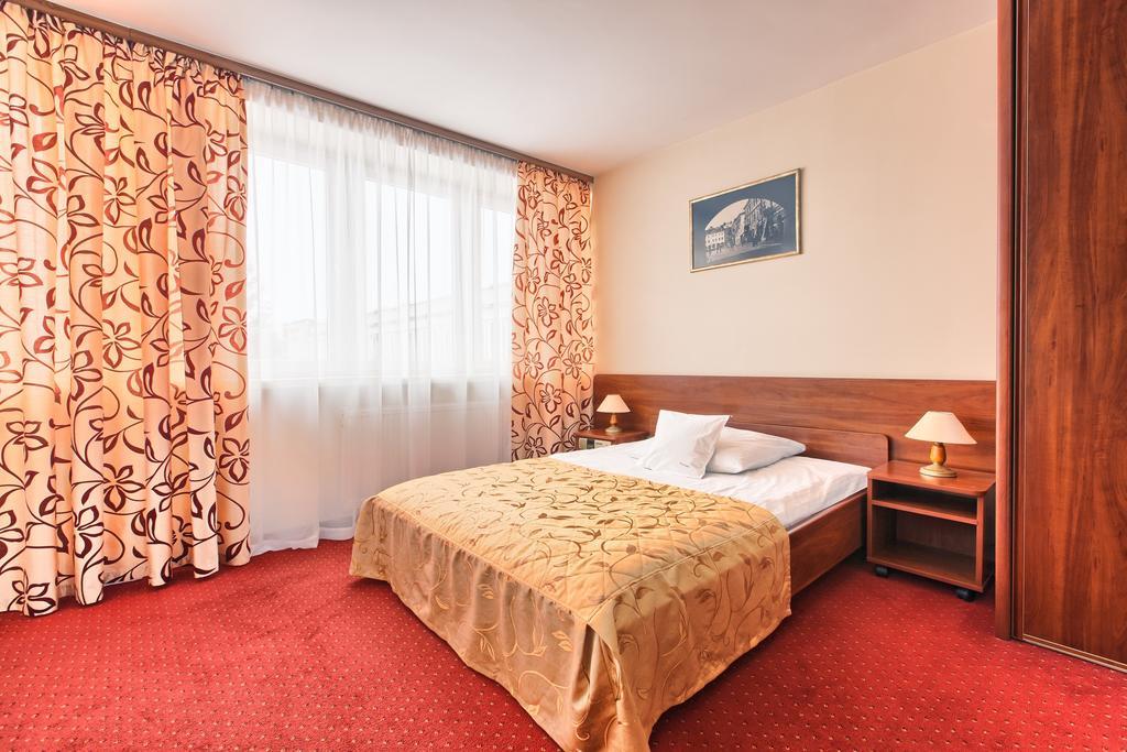 Hotel Renesans Zamość Cameră foto